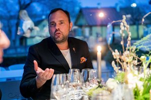 Jogaila Morkūnas papasakojo, kokie šiuo metu madingiausi kalėdiniai darbo vakarėliai