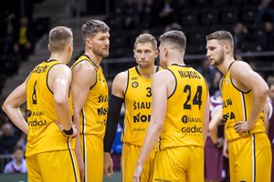 LKL turnyro lentelės kaimynų akistatoje „Šiauliai“ palaužė „Neptūną“ baudos metimu