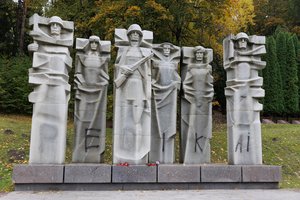 Sovietinių skulptūrų nukėlimą Vilniuje Rusijos ambasada vadina „barbarišku pasityčiojimu“