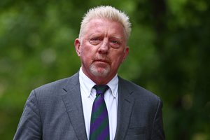 Teniso legenda B. Beckeris anksčiau laiko bus paleistas iš britų kalėjimo