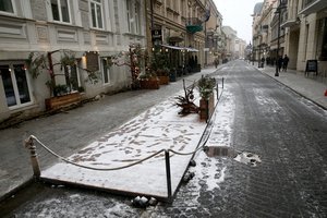 Orai ir toliau reikalauja budrumo: atidūs turi būti ne tik vairuotojai, bet ir pėstieji 