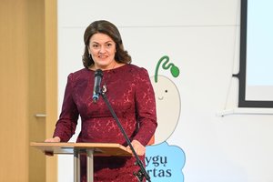 D. Nausėdienė: giname ir ukrainiečių vaikų teisę skaityti knygas gimtąja kalba