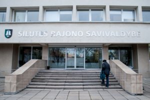 Korupcija Šilutėje: administracijos direktorius rangovų reikalavo apmokėti jo namo statybas