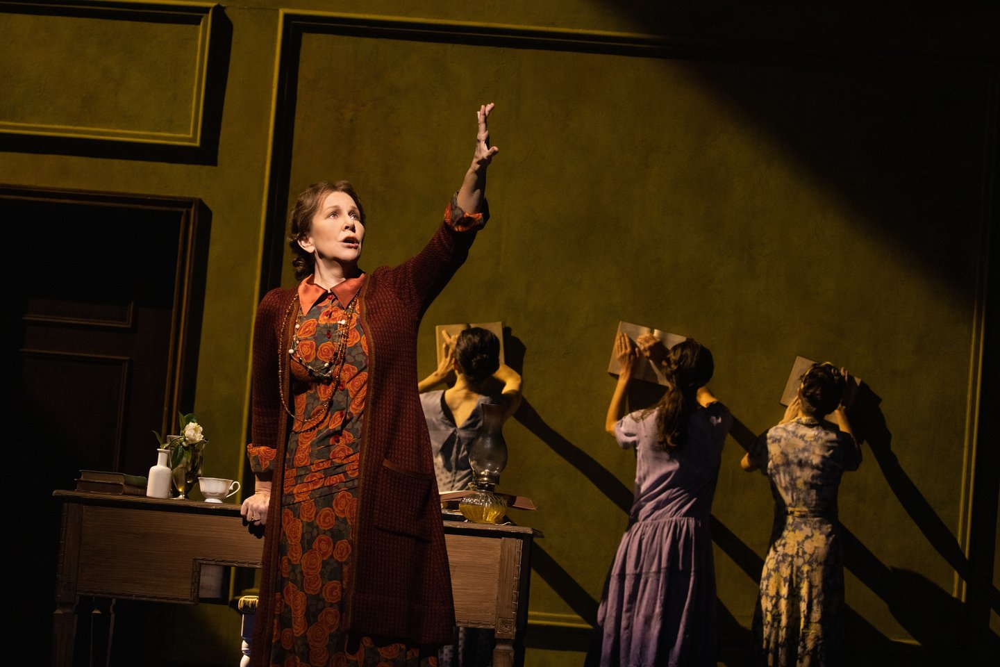 K.Putso opera „Valandos“ pagal M.Cunninghamo to paties pavadinimo romaną. <br> „Metropolitan Opera“ nuotr.