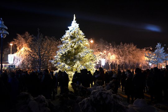  Skuodo Kalėdų eglės įžiebimas.<br> Skuodo rajono kultūros centro nuotr.