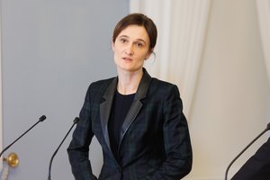 V. Čmilytė-Nielsen lankysis Prancūzijoje, dalyvaus paramos Ukrainai konferencijoje