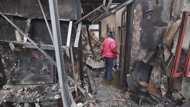 Išgyvenę stiprų Donecko apšaudymą, gyventojai meldžia ramybės: sunku paaiškinti kitiems, ką tenka patirti