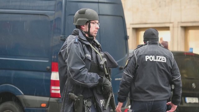 Vokietijoje baigėsi įkaitų drama: paimti žmonės sėkmingai išlaisvinti, o įtariamasis mirė