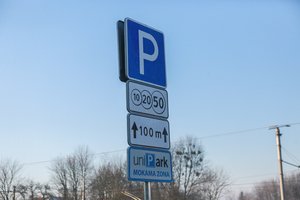 Didėja įkainiai sostinės automobilių stovėjimo aikštelėse: kiek teks sumokėti?