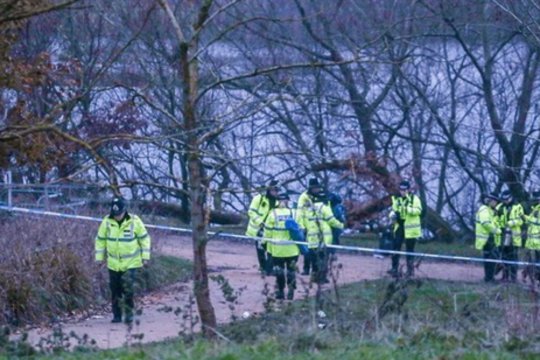 Policija: JK žuvo trys berniukai, įlūžę į užšalusį ežerą