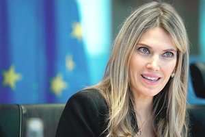 EP pašalino korupcija kaltinamą graikų europarlamentarę iš pirmininkės pavaduotojos posto