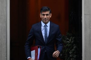 JK skelbia pasiekusi naują susitarimą su Albanija migrantų srautui pažaboti