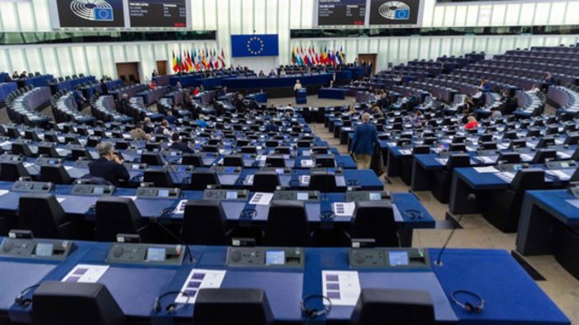 Antikorupcinė organizacija kritikuoja EP: daug dešimtmečių leista plėtotis nebaudžiamumo kultūrai