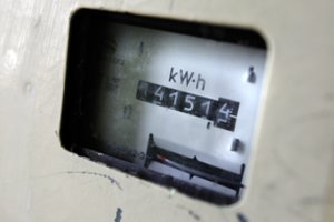 Lietuviai nebedrįsta be saiko naudoti elektros energijos: suskaičiavo, kiek padaugėjo taupančiųjų