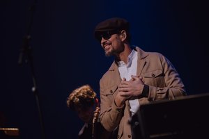 „Daddy Was A Milkman“ surengė įspūdingiausią karjeros koncertą su orkestru: publika neliko abejinga