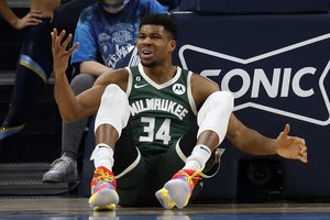 „Bucks“ išvykoje buvo sutalžyta net 41 taško skirtumu