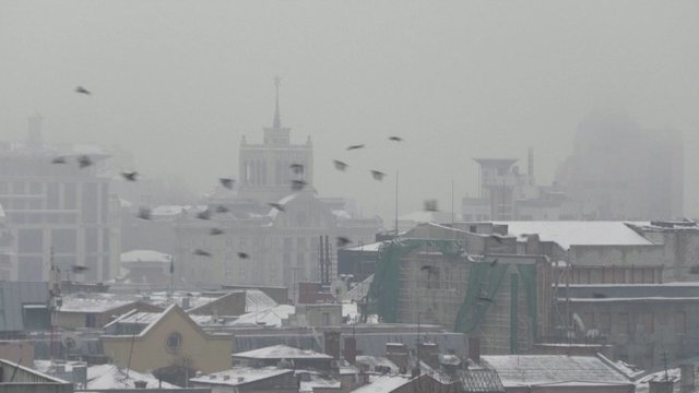 Rusijos pajėgos dar kartą raketomis apšaudo miestus: griausmingi sprogimai aidi Kyjive