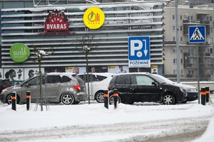 Primena, ką daryti, jei į kitą automobilį trinktelėjama durelėmis: to nežinant galima užsitraukti rimtas pasekmes