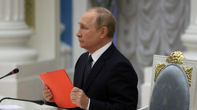 Kremlius: V. Putinas susitiko su aukščiausio rango kariškiais aptarti Ukrainos strategijos
