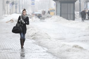 Sinoptikai įspėja apie staigius pokyčius savaitės pradžioje: po nakties daugelyje rajonų – pavojingas reiškinys