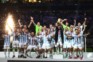 Kvapą gniaužusiame pasaulio futbolo čempionato finale – Argentinos triumfas po baudinių serijos