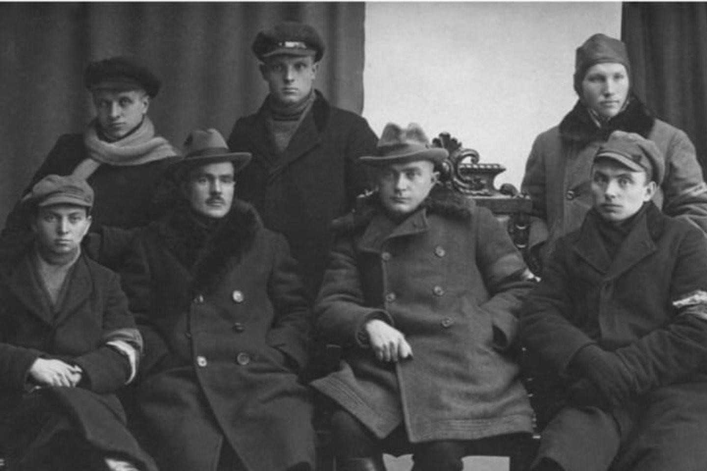 J.Budrys-Polovinskas (antras dešinėje) su šauliais Klaipėdoje.1923.<br> MILM nuotr.