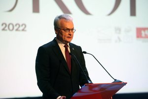 G. Nausėda apdovanojo aktyviausius „Skaidrumo akademijos“ dalyvius