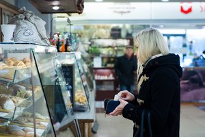 Per šventes dirbs ne visi prekybos ir pramogų centrai: štai kaip keisis darbo laikas