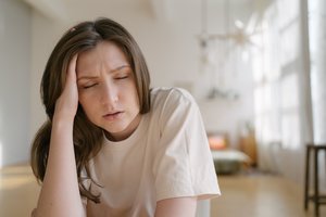 Kaip atpažinti ir įveikti profesinį perdegimą: vien atostogų gali neužtekti