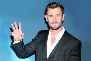 Chrisui Hemsworthui atlikti genetiniai tyrimai sukėlė nerimo