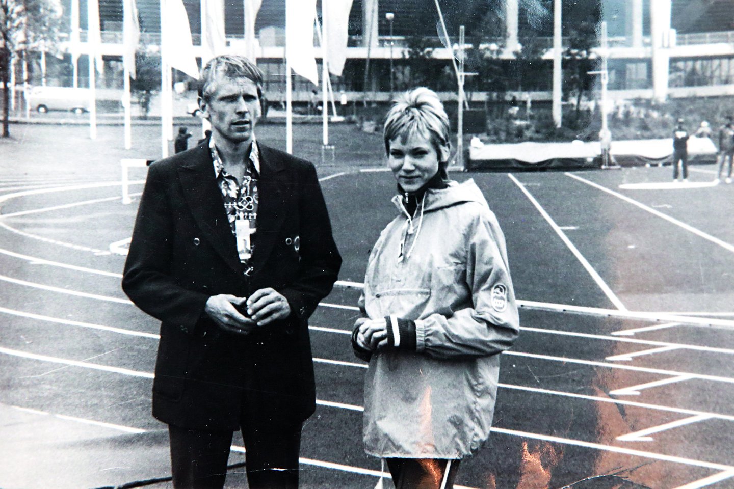  Miuncheno olimpiniame stadione 1972 metais startavęs R.Bitė užėmė septintąją vietą, o vidutinio nuotolio bėgikė Nijolė Sabaitė-Razienė iškovojo sidabro medalį.<br>Nuotr. iš asmeninio albumo
