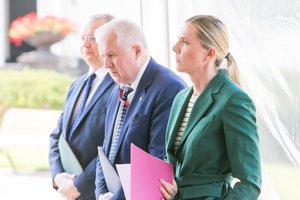 Pratęsus nepaprastąją padėtį iš Lietuvos pasienio atšaukti kariai: A. Anušauskas ir A. Bilotaitė turės pasiaiškinti