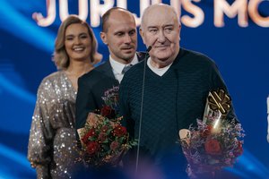 „Už viso gyvenimo nuopelnus“ apdovanotas Jurijus Moskvičiovas: „Man nuskilo kaip niekada“