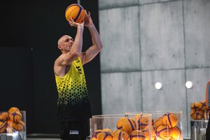 Į krepšinį grįžęs Europos čempionas V. Praškevičius: „Vėl jaučiu malonumą žaisdamas“