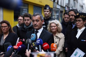 Ministras: Paryžiaus šaulys „aiškiai taikėsi į užsieniečius“