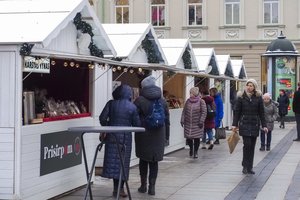 Kalėdinės mugės kainos vilniečių neatbaidė: už karštą vyną moka ir po 8 eurus