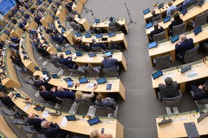 Grupė parlamentarų siūlo armėnų apaštališkąją bažnyčią pripažinti tradicine