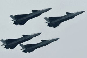 Taivanas teigia, kad Kinija per savaitgalio karo pratybas dislokavo 71 karo lėktuvą