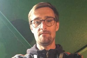 Rusiški papročiai nesikeičia: gatvės muštynėse peiliu nudurtas BMX dviračių sporto pradininkas