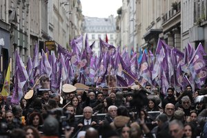 Išpuolis Paryžiuje atkreipė dėmesį į kurdų klausimą: tai didžiausia pasaulio tauta, neturinti savo valstybės