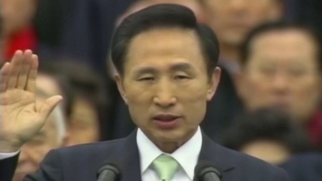 Įkalintam buvusiam prezidentui – sutrumpinta bausmė: Pietų Korėja suteikė malonę Lee Myung-bakui