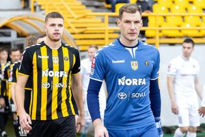 Puikų sezoną sužaidęs vartininkas L. Paukštė lieka rungtyniauti Šiauliuose