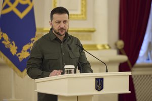 V. Zelenskis Ukrainos parlamente skaitė metinį pranešimą: „Vakarai nustojo bijoti Rusijos“