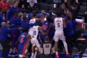 NBA vos neįsiplieskė masinės muštynės – smūgis į galvą ir trys diskvalifikacinės pražangos