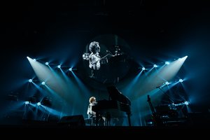 Užburiantis vakaras sostinėje: Alina Orlova surengė didžiausią susitikimą su klausytojais