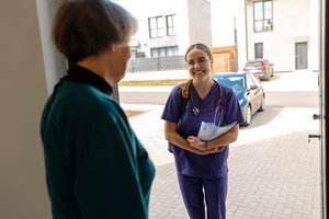 Slaugos paslaugos namuose – pagal vakarietišką kokybės standartą