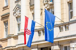 Sausio 1-ają Kroatija įsiveda eurą, tampa Šengeno šalimi