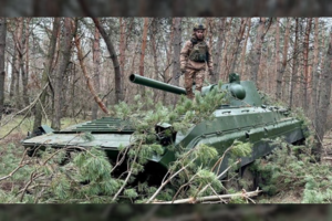 Ukrainiečiai į mūšius siunčia kovinį frankenšteiną