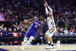 Pralaimėjimas Filadelfijoje: J. Valančiūnas ir „Pelicans“ nesustabdė J. Embiido