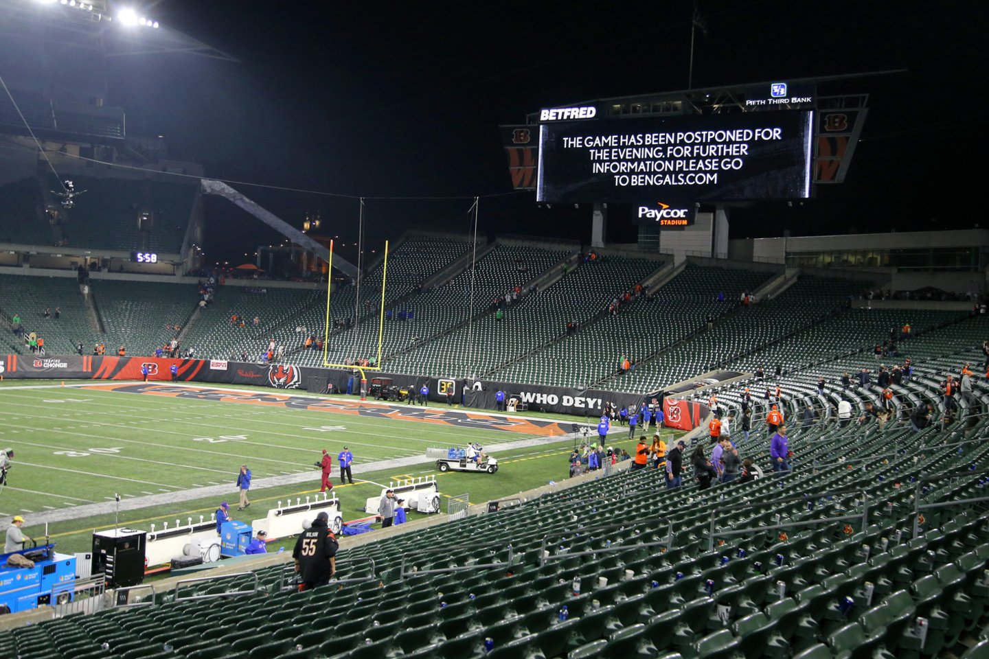  NFL rungtynės buvo sustabdytos.<br> Reuters/Scanpix nuotr.
